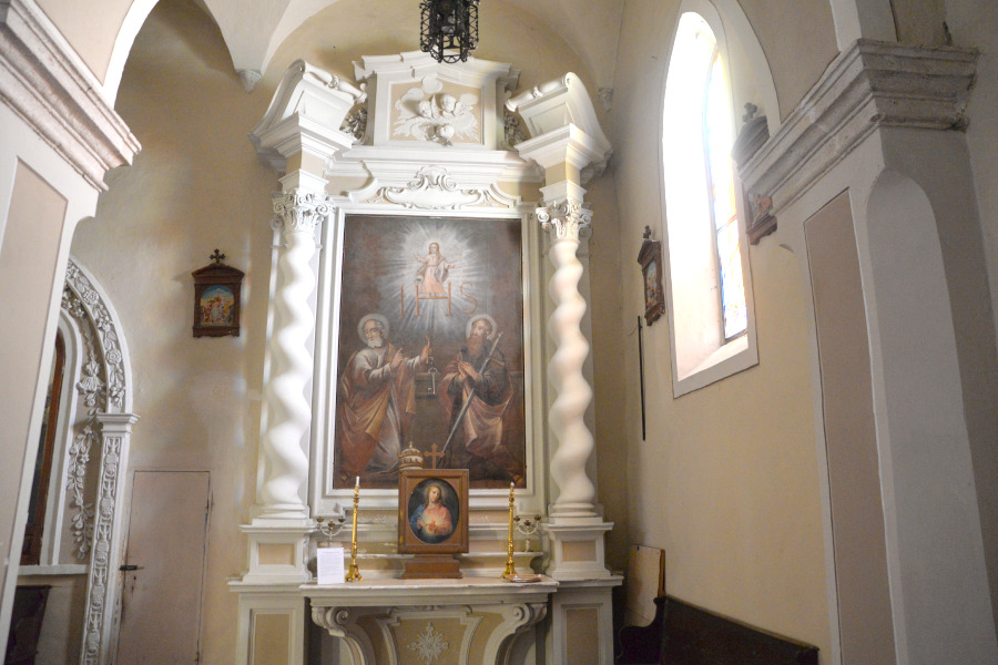 dipinto all'interno della chiesa